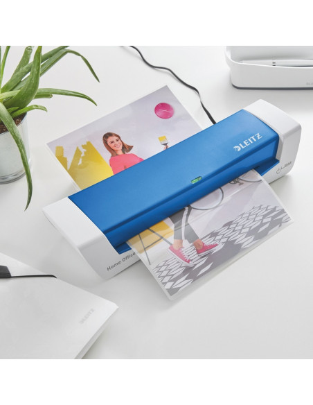 Laminator LEITZ iLAM Home Office, A4, kit folii laminare Laminator LEITZ iLAM Home Office, A4, kit folii laminare