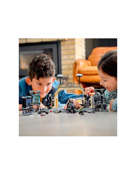 Lego Super Heroes, Batcave: Infruntarea cu Riddler,76183