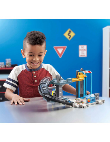 Pista de masini Disney Cars by Mattel Centrul lui Rust-eze cu
