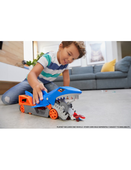 Hot Wheels Transportator Rechin Cu Masinuta Inclusa,MTGVG36