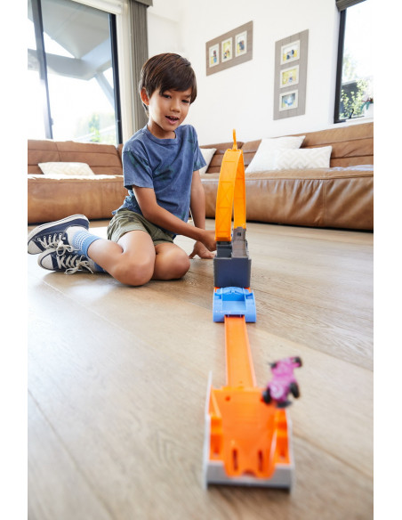 Hot Wheels Camion Cu Pista De Lansare Stunt N Go,MTGCK38