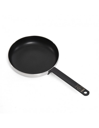 "PROFESSIONAL FRYING PAN 28x5.5 CM. Material: pressed aluminum