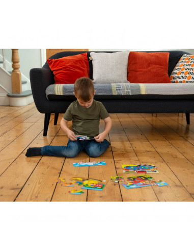 Set 4 puzzle-uri Vehicule (4, 6, 8, 12 piese),1004009