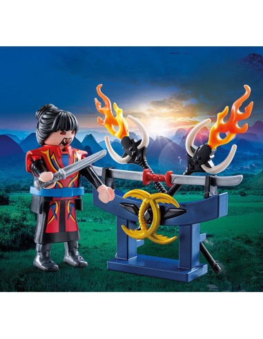 Playmobil - Figurina Razboinic Cu Arme,70158