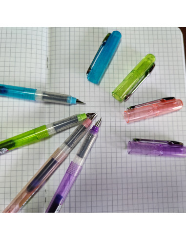 Stilou Ecada Straveziu cu penita ascunsa Marime F - 93102,93102