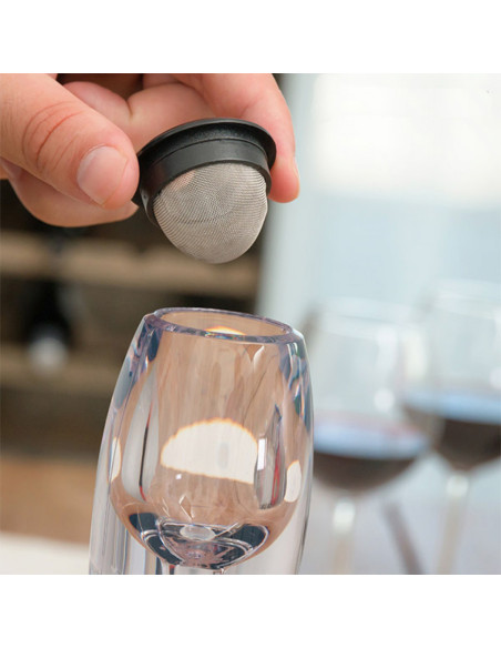 Decantor pentru maximizarea gustului si proprietatile