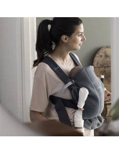 BabyBjorn - Marsupiu anatomic Mini, cu pozitii multiple de 2