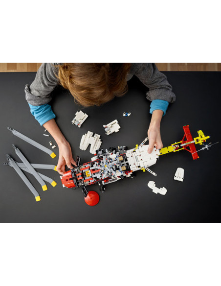 LEGO Technic, Elicopter Airbus H175, 42145, 2001 piese,42145