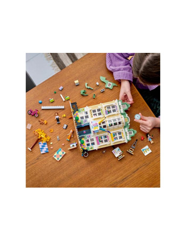 LEGO Friends, Scoala de Arta a Emmei, 41711, 844 piese,41711