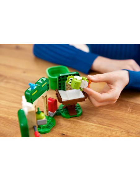 LEGO Super Mario, Set de extindere - Casa cu cadouri a lui