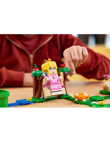 LEGO Super Mario, Aventurile lui Peach - set de baza, 71403