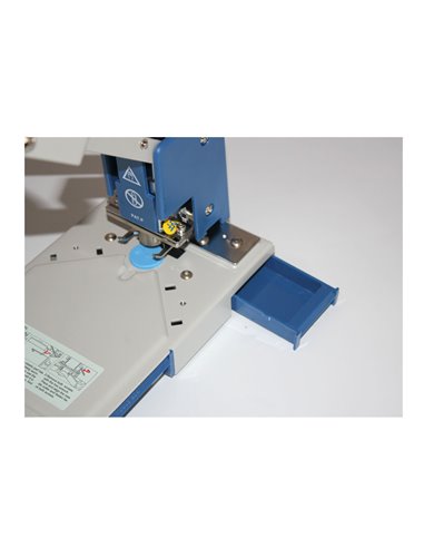 Instrument profesional cu mare rezistenta si fiabilitate pentru finisarea calendarelor de perete WARRIOR, 21139 Instrument profesional cu mare rezistenta si fiabilitate pentru finisarea calendarelor de perete WARRIOR, 21139