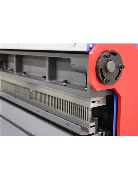 Echipament electric profesional de perforat documente, SUPU SUPER 600 PUNCH