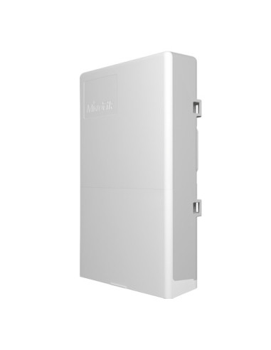 Smart Switch outdoor, 8 x Gigabit (7 PoE in), 2 x SFP+ 10Gbps -