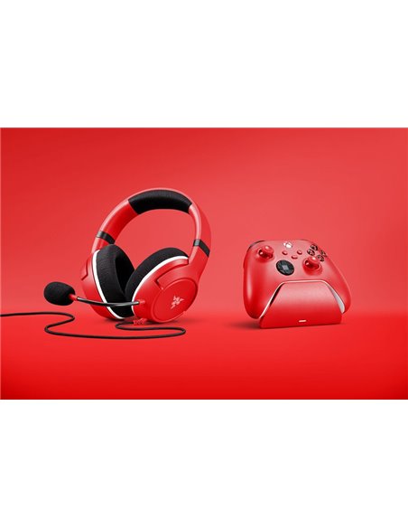 Bundle Razer Essential Duo pentru Xbox, contine Razer Kaira X pentru Xbox si charging stand pentru controller,