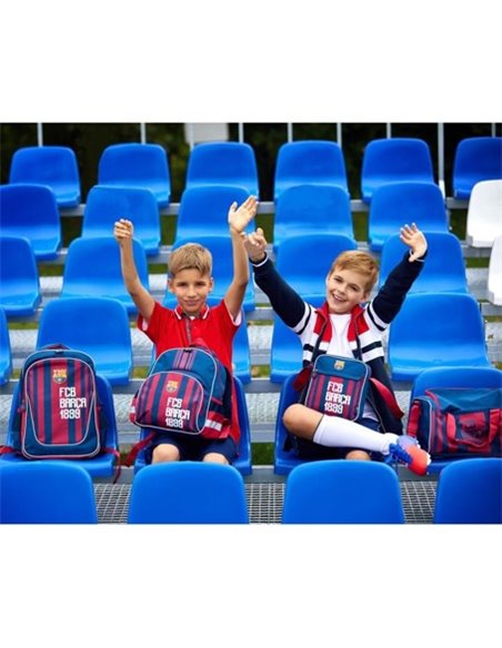 Set gradinita Barcelona - Ghiozdan, Penar etui, Motiv sport, fotball