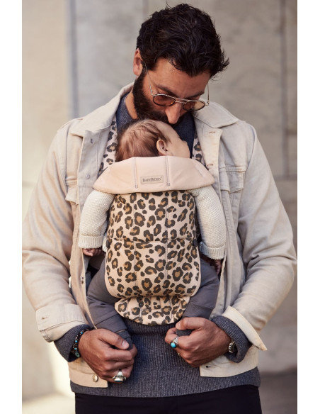 BabyBjorn - Marsupiu anatomic cu multiple pozitii de purtare