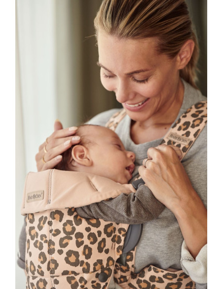 BabyBjorn - Marsupiu anatomic cu multiple pozitii de purtare