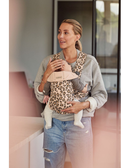 BabyBjorn - Marsupiu anatomic cu multiple pozitii de purtare
