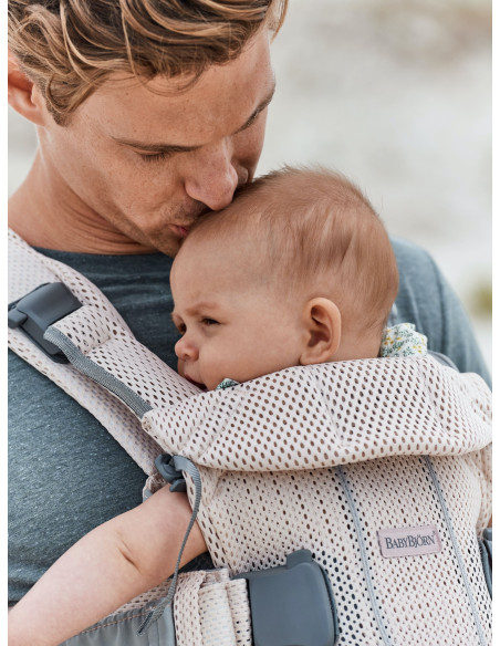 BabyBjorn - Marsupiu anatomic One Air - Pearly Pink, 3D