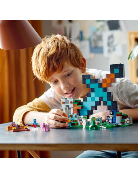Lego Minecraft Avanpostul Sabiei 21244,21244