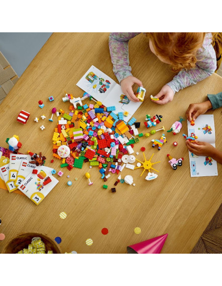 Lego Classic Cutie De Petrecere Creativa 11029,11029