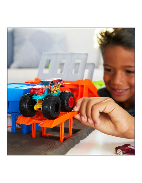 Hot Wheels Monster Trucks Set Blast Station,MTHFB12