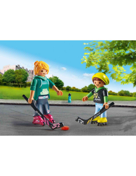 Playmobil - Set 2 Figurine - Mama Si Copilul Jucand Hochei,71209