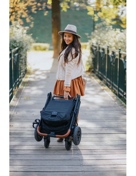 4BABY-957114,Carucior sport cu roti gonflabile (max. 22 Kg) 4Baby STINGER AIR Negru