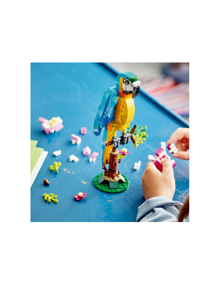 31136,LEGO Creator, Papagal exotic, 31136, 253 piese