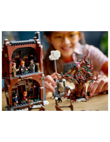 76407,LEGO Harry Potter, Conacul Bantuit si Salcia Batausa, 76407, 777 piese