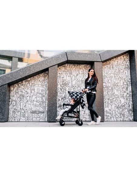 BN-LO-ELIA OSLO_BLACK/WHITE,Lionelo - Carucior sport Elia Oslo, Cu husa de picioare, Cu plasa de tantari, Conform cu standardul 