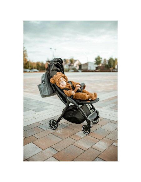 BN-LO-JULIE_ONE_BLACK,Lionelo - Carucior sport Julie One, De la nastere, Cu accesorii, Cadru din aluminiu, 0-22 kg, Conform cu s