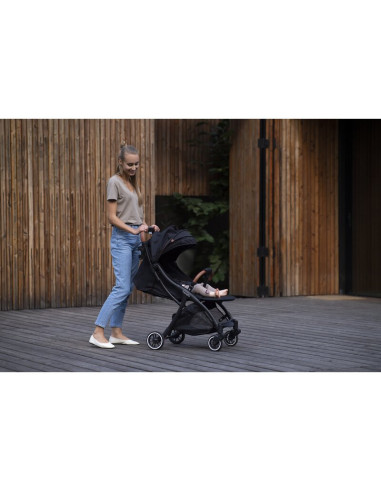 BN-LO-JULIE_ONE_BLACK,Lionelo - Carucior sport Julie One, De la nastere, Cu accesorii, Cadru din aluminiu, 0-22 kg, Conform cu s