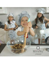 BN-6426972005548,MimiNu - Set Micutul bucatar, Cu sort, o boneta si accesoriu pentru vase calde, Din bumbac certificat Oeko Tex 