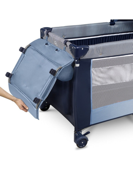 BN-LO-SVEN_PLUS_BLUE_NAVY,Lionelo - Patut pliant cu doua nivele Sven Plus, 120x60 cm, arcada jucarii, masuta de infasat, vibrati