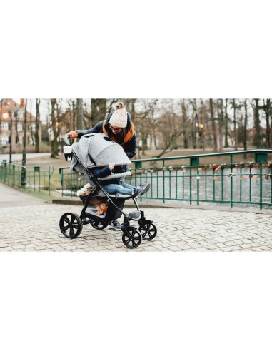 BN-LO-ANNET_BLACK_CARBON,Lionelo - Carucior sport Annet Plus, De la nastere, Cu accesorii si capotina XXL reglabila, 0 - 22 Kg, 