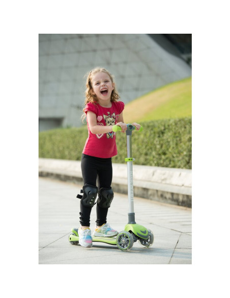 BN-39722,Trotineta pliabila, Cu roti luminoase, Reglabila in inaltime, Kick`n`Roll, 3-12 ani, Green