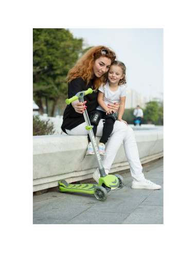 BN-39722,Trotineta pliabila, Cu roti luminoase, Reglabila in inaltime, Kick`n`Roll, 3-12 ani, Green