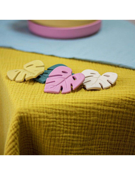 BN-701819,Petite&Mars - Jucarie de dentitie TAKE&MATCH, Din silicon, Fara BPA, Racire in frigider, Ocru