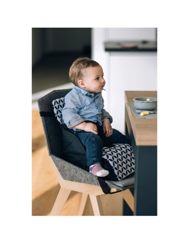 BN-48709,Inaltator scaun masa portabil 2 in 1, Fold and Go, FreeON, Black and White BN-48709,Inaltator scaun masa portabil 2 in 1, Fold and Go, FreeON, Black and White