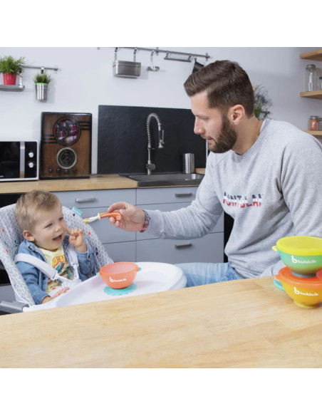 BB-B005108,Set 3 boluri colorate pentru mancare, cu suport inclus