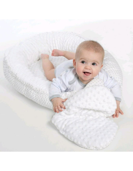 BN-46830,Set 3 piese Luxury, Baby Nest cu doua fete, Cu paturica si pernuta in forma de inima, New Baby, Minky Cranberries