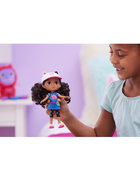 6065858,Gabbys Dollhouse Papusa De Calatorie 20.3cm