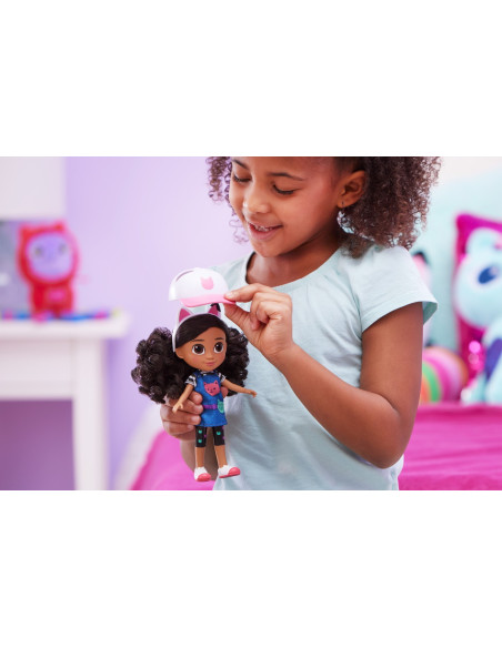 6065858,Gabbys Dollhouse Papusa De Calatorie 20.3cm
