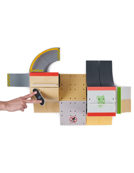 6064164,Tech Dech Rampa Mega Half Pipe