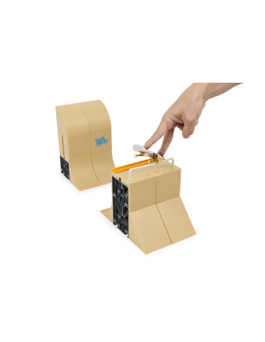 6064164,Tech Dech Rampa Mega Half Pipe