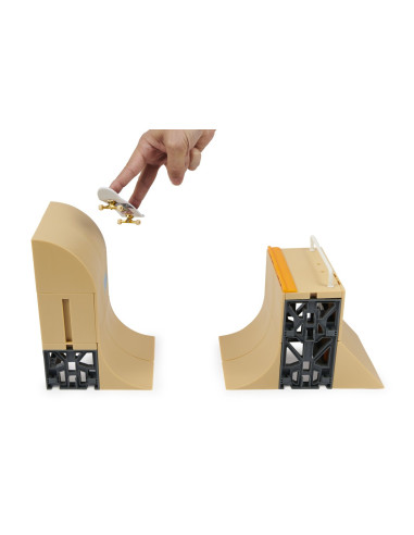 6064164,Tech Dech Rampa Mega Half Pipe