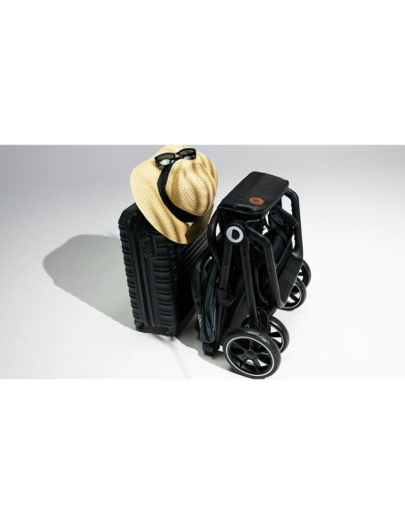 BN-LO-CLOE_GREEN_EMERALD,Lionelo - Carucior sport Cloe, De la nastere, Cu accesorii, Cadru din aluminiu, 0-22 kg, Usor, Pliabil 