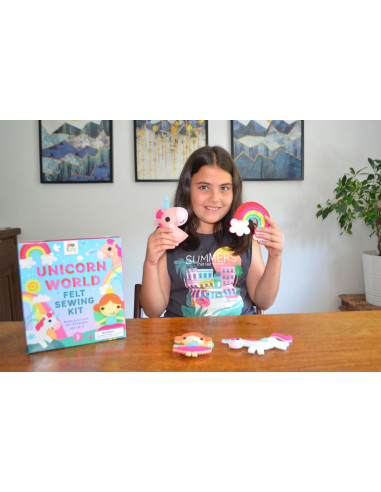 BB185,Set de cusut - Lumea Unicornilor